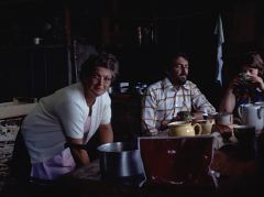 1975 in der Küche der alten Käserei auf der Tannalp