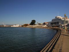 Das Martime Museum an der Wharf