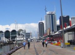 Restaurants am Jachthafen von Auckland