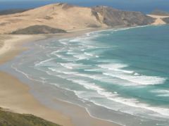 Überblick über einen Strand auf Cape Reinga