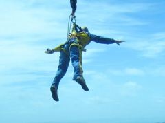 Quasi-Bungee-Jump vom Sky-Tower in Auckland, Teil 1