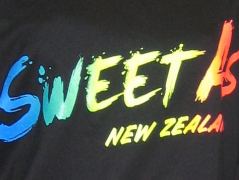 T-Shirt mit Aufschrift «Sweet As New Zealand»
