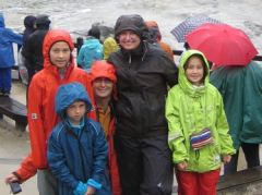 Gruppenfoto vor dem Lady Knox Geysir