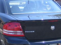 Mein Dodge Avenger vor der Parkverwaltung Joshua Tree NP Süd