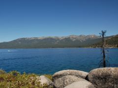 Und noch ein Ausblick über den Lake Tahoe in der Nähe von Sand Beach