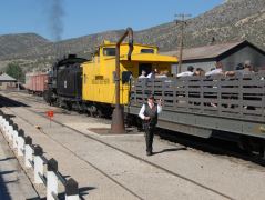 Dampfzug bereit zur Abfahrt am Bahnhof von East Ely, Nevada