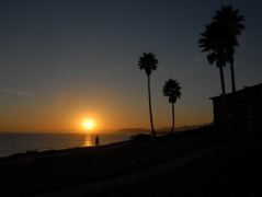 Tiefer Sonnenstand im Kon Tiki Inn in Pismo Beach