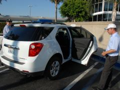 Thomas, Stephan und das SUV in LAX bei Alamo