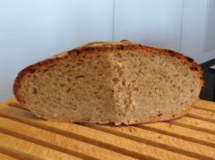 Weizen-Dinkel-Roggenmischbrot, Anschnitt