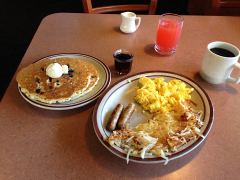 Ein Blueberry-Pancake Special bei Denny's