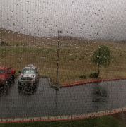 Ausblick aus dem Hotelfenster auf den regnerischen Tag