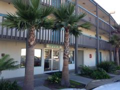 Die Lobby des Kon Tiki Inn in Pismo Beach