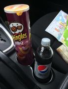 Unverzichtbare Reisebegleiter, Pepsi und Pringles :-)