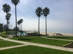 Letzte Nebelschwaden über dem Strand von Pismo Beach