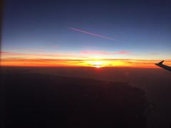 Sonnenuntergang unterwegs zwischen London und Ärmelkanal