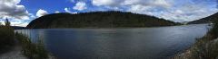 Panorama am Ufer des Yukon River bei Dawson City