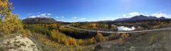 Panorama des Alaska Highway bei der Canyonbridge kurz vor der Abzweigung zum Aishihik Lake