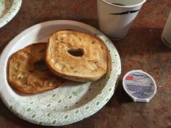 Bagel mit Cream cheese