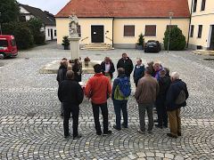 Treffen vor der Haydnkirche in Eisenstadt
