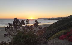 Sonnenuntergang über dem Pazifik, Sicht vom Hotel Kon Tiki Inn