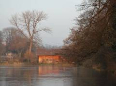 Der Egelsee in Bern im Abendlicht des 23. Dezembers 2006