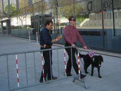 Jorge Moreno mit Adrian und Blindenführhund